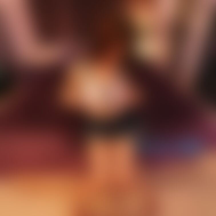 ノーブラで透けてる胸が気になりますか？