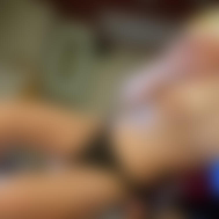 オイル手コキ動画編集中です🩷