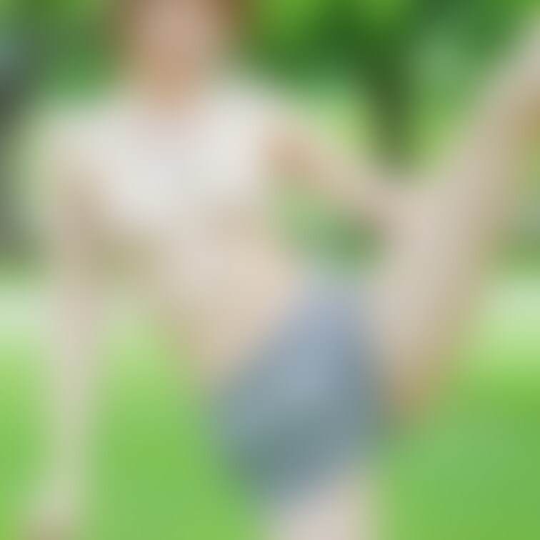 ここの公園広いのに田舎だから誰もいなくて脱ぎやすいんだよね