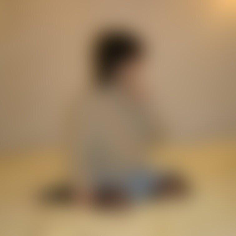 悪友の新しいオナホちゃんを、共有で使わせてもらいました時の記録
本命彼氏とのデート後に合流し、○○○親より年上のおっさ