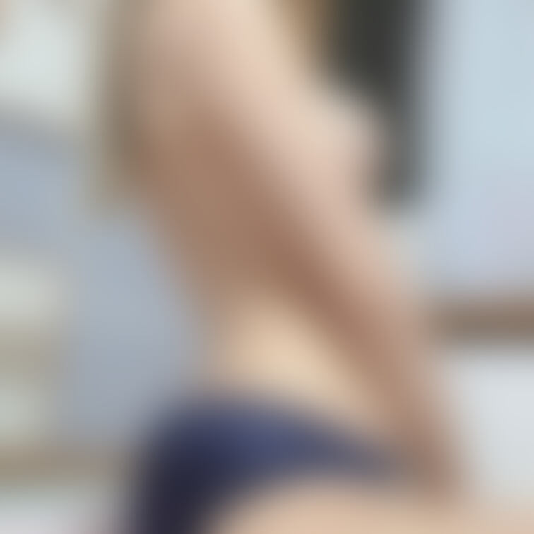 たまには横乳も見て?