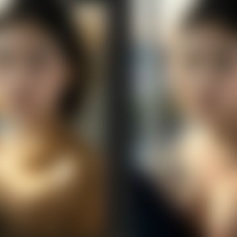 着衣と脱衣を並べた画像です。画像№917