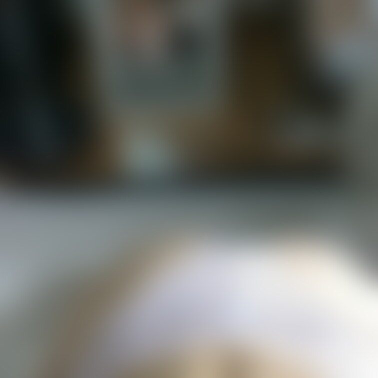このアングルがエロい💕四つん這いで鏡越しもバックが見える💕