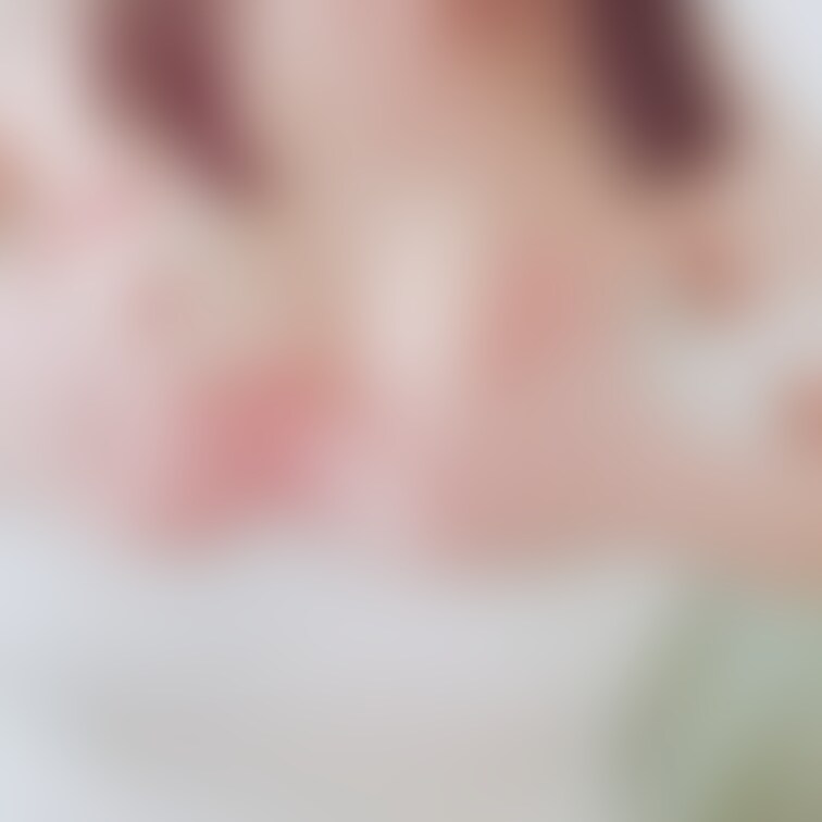 なつの小さいお胸です