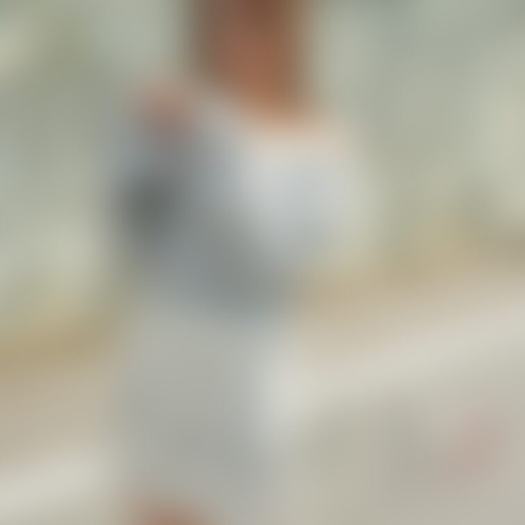 ~2024 summer ver.2～
処女巫女ちひろが私服姿で撮ったA4サイズのポスター画像1枚になります(*´ω｀