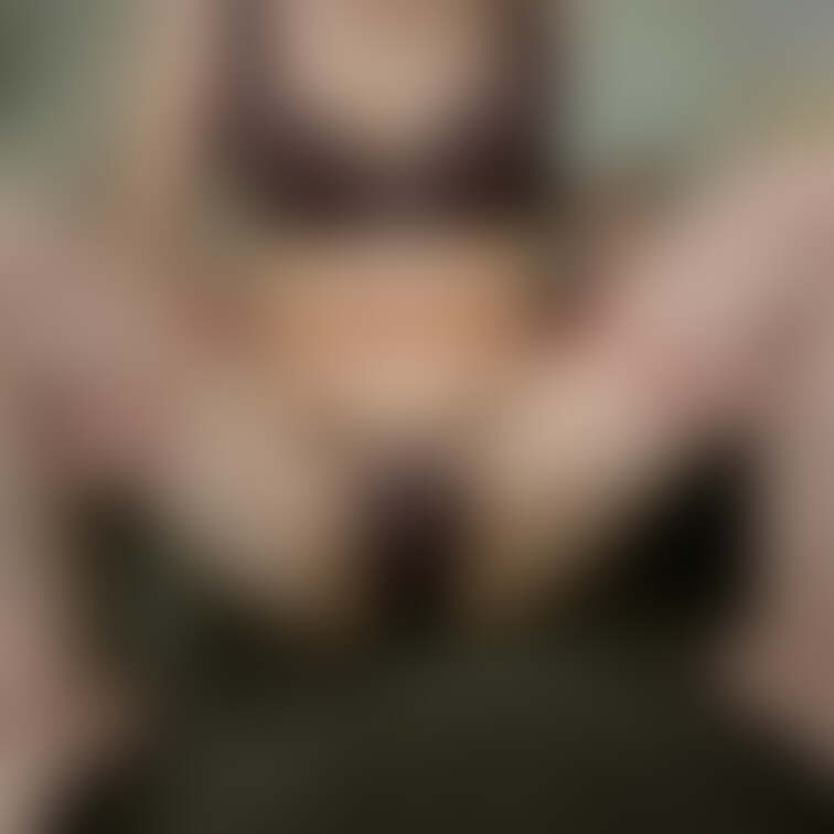 今年もよろしくお願いします☺️
りょちさんの好きなポーズ…他人様の前でこのポーズをしちゃう妻が大好物らしい😇