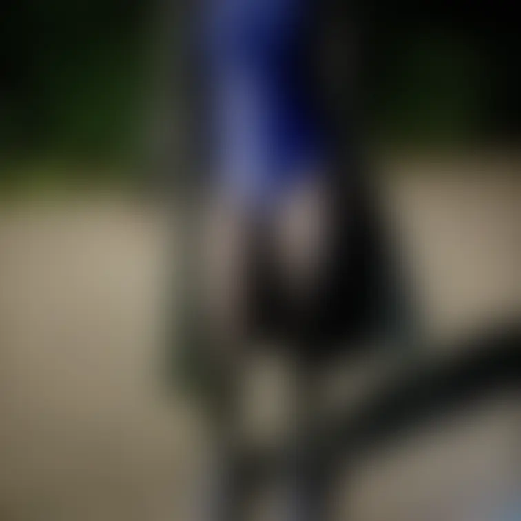 夜の街でこんな感じで歩いてたらどうする？