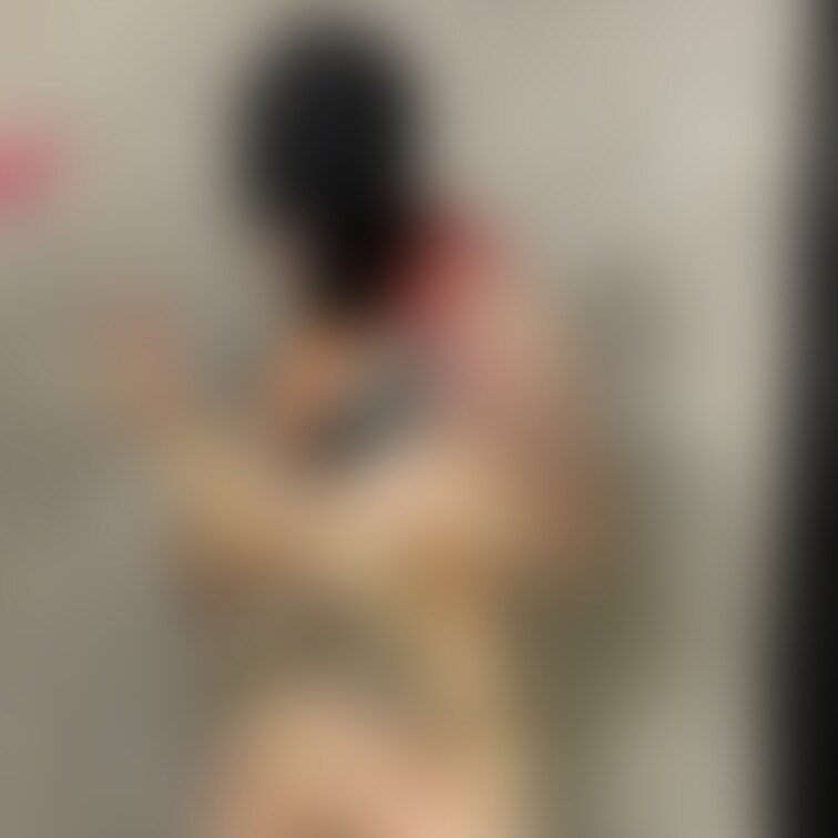 昨年から始めたダンボール肉○器会。
東京・大阪・名古屋と行い、先日行った人間廃業展覧会。

参加して頂ける単独男性