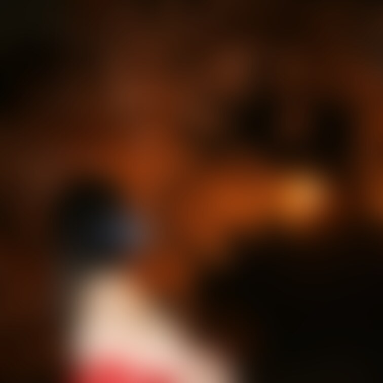 おはようございます。
方向性定まらず悩んでいます。
縄？マミー？全頭マスク？露出？
何がいいんだろ？
全部出して