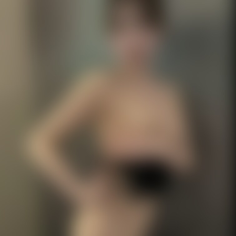 ねぇ乳首見たからには責任とってよ、、、