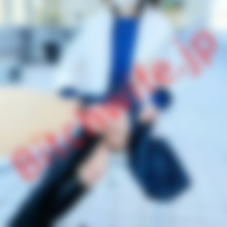 ～特別な神社編～本編
デニムスカート＋ピンクパンティー＋ブーツの組み合わせです。
撮影に使用した下着お譲りします。
