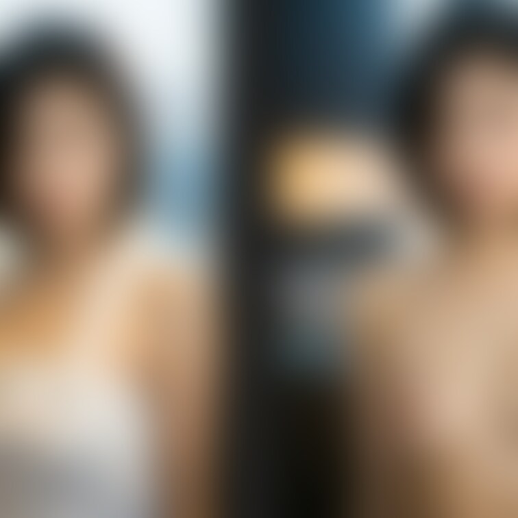 着衣と脱衣を並べた画像です。画像№42