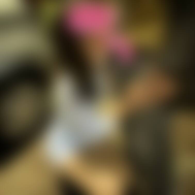 <本日の1枚+α>
先日の露出プレイの時、そろそろ帰ろうとした時に単独さん1名に見つかったので、結局旦那の目の前でフェ