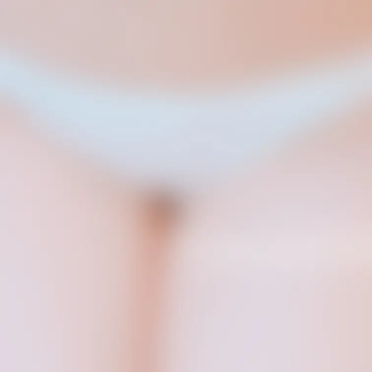 どこだと思う?くっきり見えちゃってる👀✨