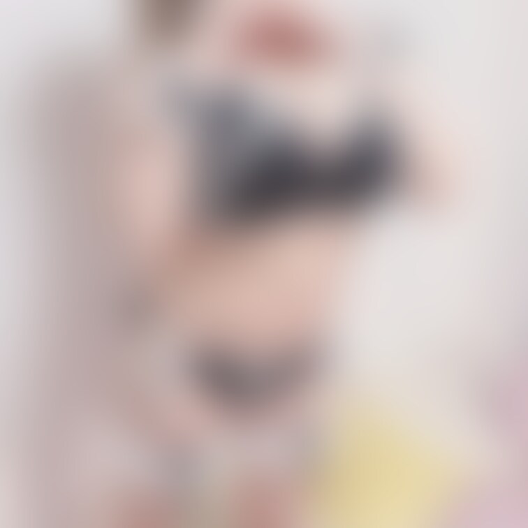 メイドコス💕【第2弾】

あれ？ 私の部屋で何をしているんですか？ ご主人様。そこは…下着が入っているんですけど。最