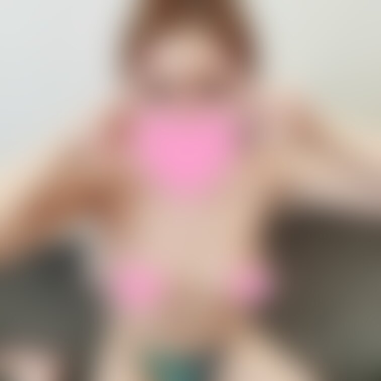 今日は暖かい陽気で何だかムラムラしちゃってます☺️
表情からも分かっちゃう？

#顔出し
#ムラムラ顔
#自撮