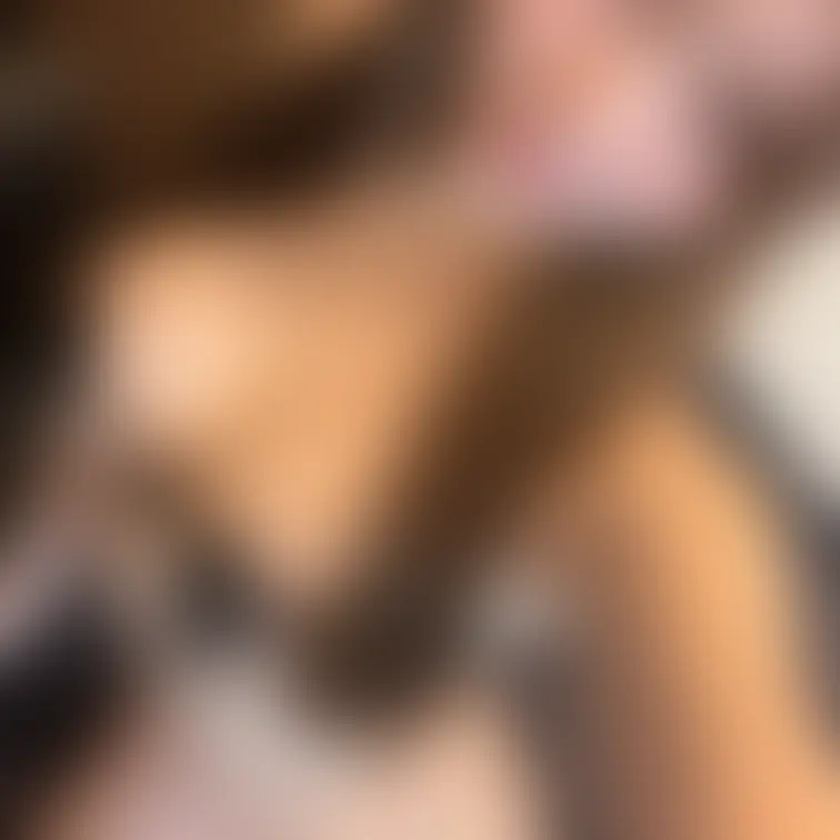 【快◯でやばめな格好♡♡】
今月末かなりドタバタで更新止まっててごめんね😭🙏🏻とある場所でやばめな格好🖤個室で作業