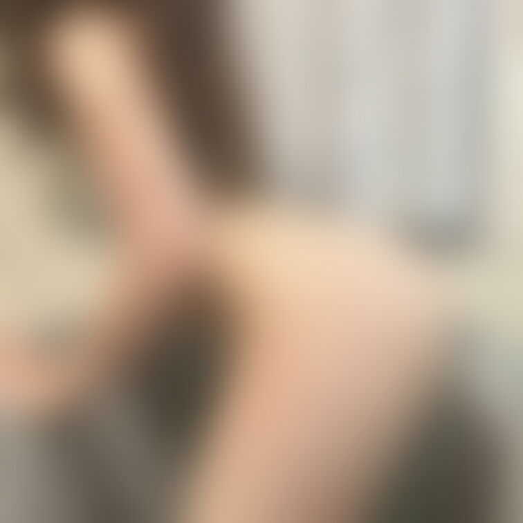 おしり♡
後ろから突き上げられたいし、叩かれたい、、
おしりにあっついお❤︎ん❤︎ん擦り付けられるの好き♡

今