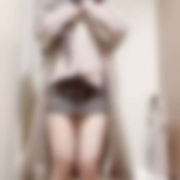 Twitterのタイトワンピのフル動画、ぼかしなしです！
約2分の動画です。おっぱいも下の方もみえてます😊💕