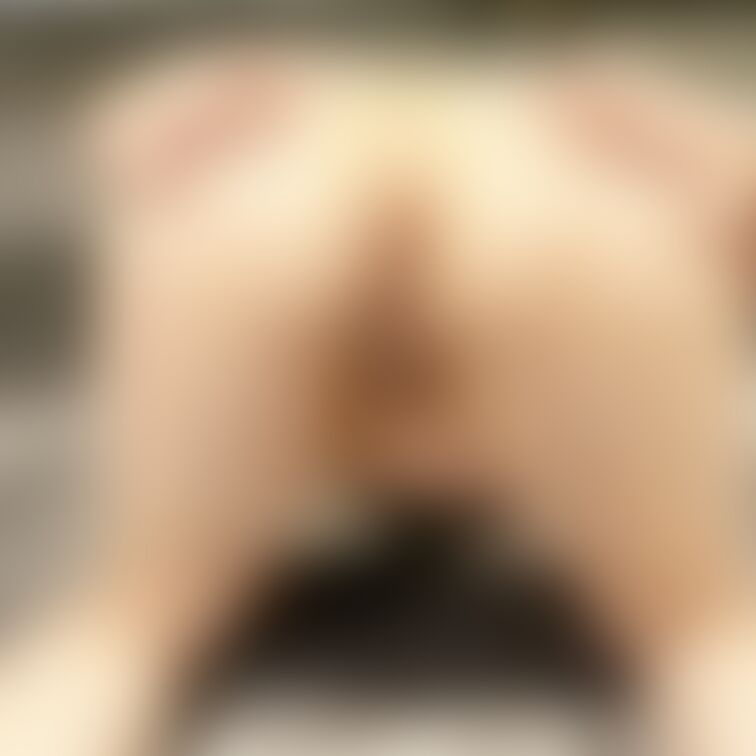 🍎9000企画羞恥ポーズ🍎
22種類毎日投稿
『Q』永衣基準羞恥レベル★★★★⭐︎
Pとの違いはおまんこを広げ