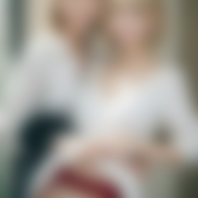 スカートめくり上げ（無料会員画像）
Skirt lifting(Free Membership Image)

お