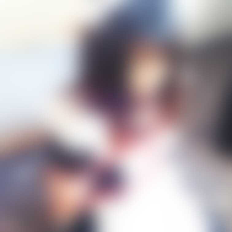 Xのフォロワーから○○○志願してきた22歳大学院生のエミさんを、彼女が持参したメイド服での○○○し、M字開脚させて○○○