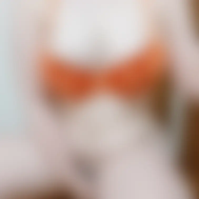 明日の動画のオフショット✨
オレンジの下着すごい派手だね🧡🧡