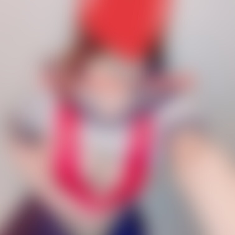 セーラー服②！
今回は見えそうで見えない🥺