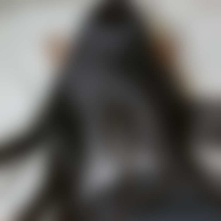 リアルOLさんの黒髪ロングヘア