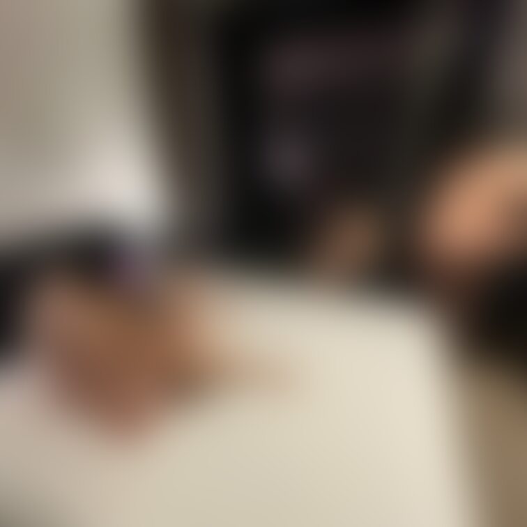 <本日の1枚>
妻がホテルの1室で、こんなことに…