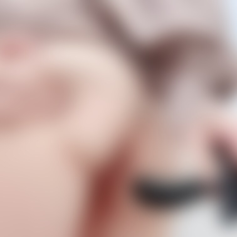 🌼Happyぷらん🌼

お仕事してたらご主人様から指示が🙊
アナルプラグ挿入して、乳首には…♡ノーブラのまま乳首に