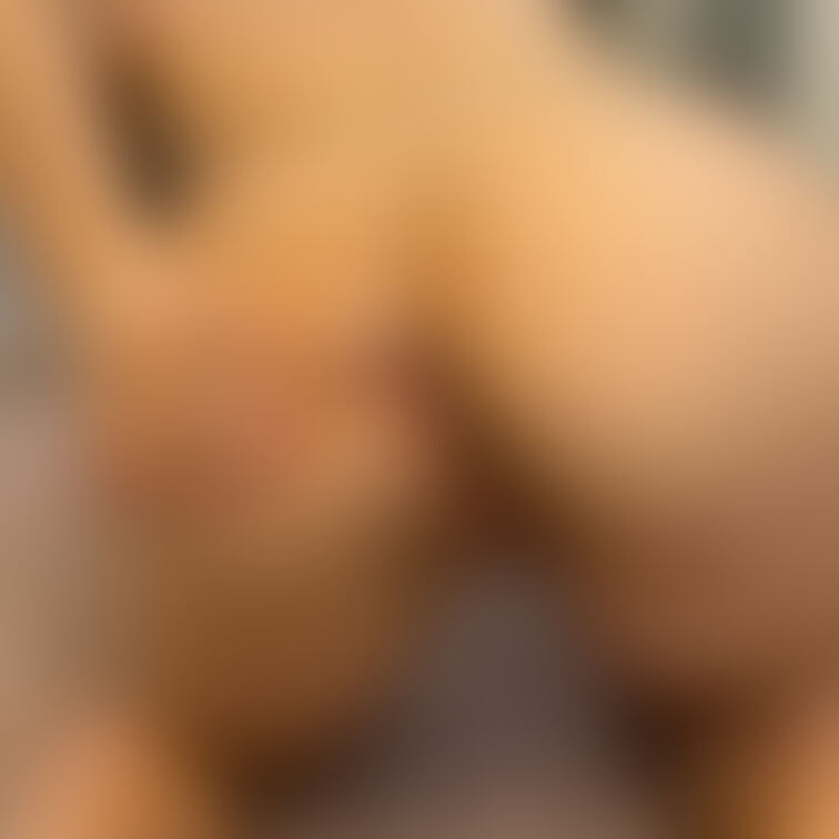 右上の🩷明日から見てくれたら嬉しいな😽
前リクエストをもらったおしりの穴の画像だよ❣️
頑張って撮影したから喜ん