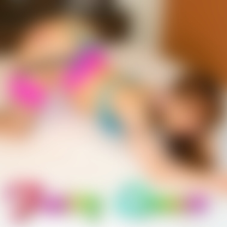 妻とホテルで撮影☆
お尻突き上げバックスタイル②