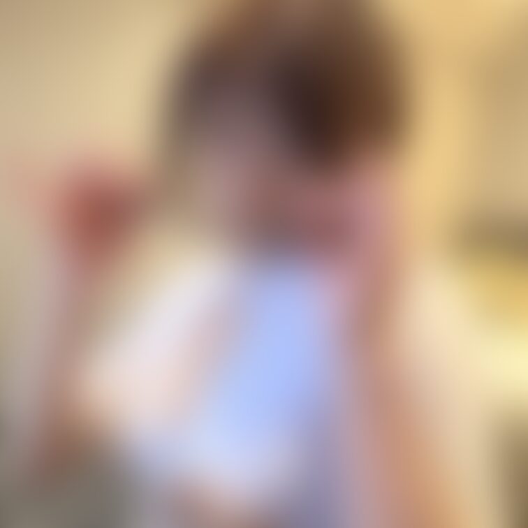 おはよぅ。。。
最近、、暖かくぅ、、なったね、、
だからぁ、、今日もぉ、、
朝から、、薄着で、、頑張りますぅ。。。