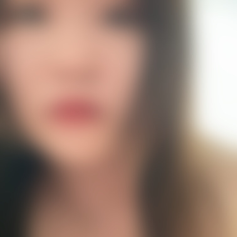 恥ずかしいけど載せちゃいます🙈
マイペースにえっちな写真や動画を載せていこうと思っているので、ぜひ見てください🎀