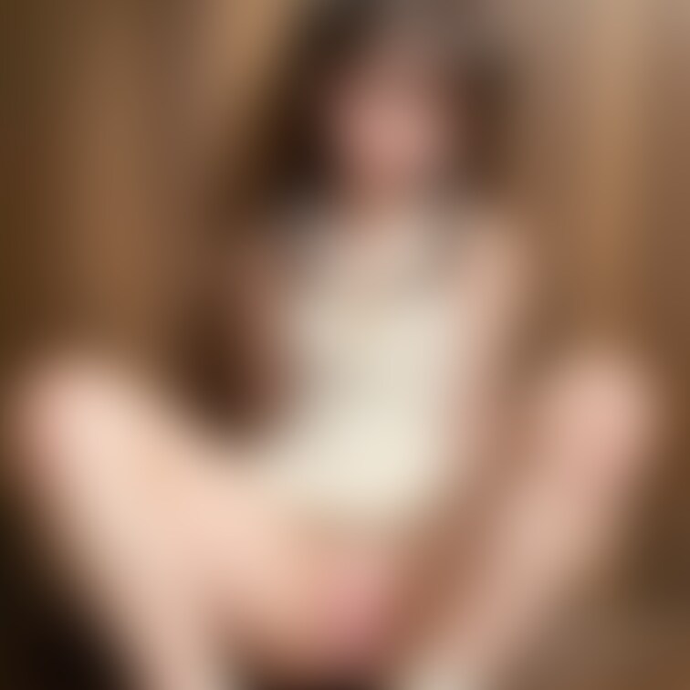 なんこんなポーズさせるの。。？