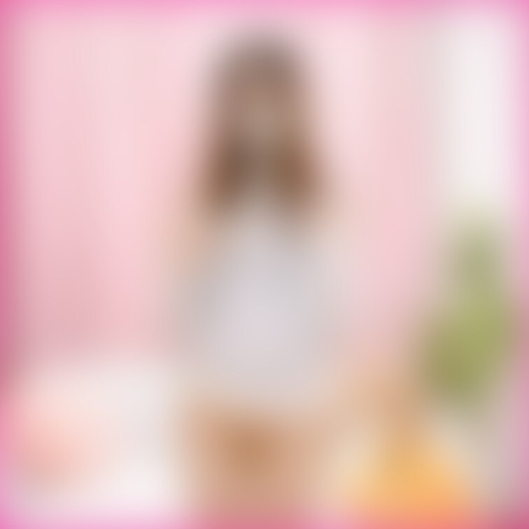 お疲れ様ああああ💓💓

新しい香水を試してみたよ✨

ちょっと大人っぽい香りかな？？💓

皆もまどかの香り、