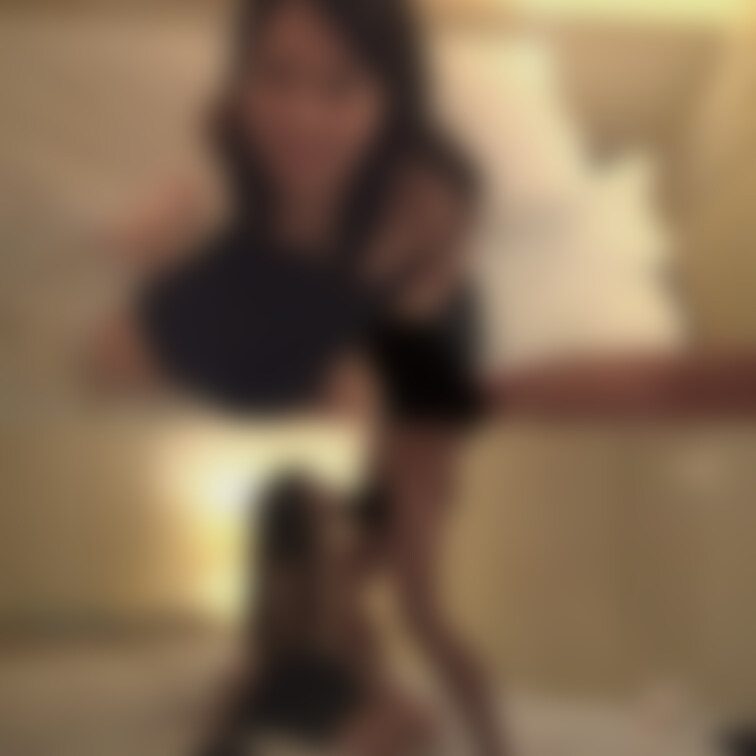 こちらの映像は、ツイッターの裏垢で自ら自撮り映像をアップしながらオフパコ相手を探していた女の子をＤＭで落とし、実際にオフ