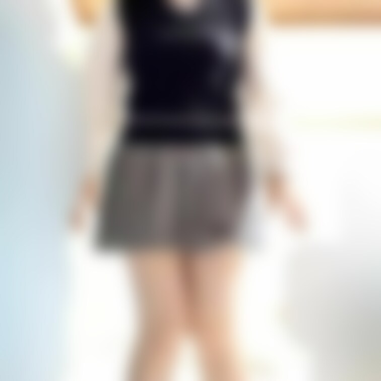 制服ノーパンって夢あるよね、、💓💓
私はスカート長い方が好きなんだけど、、
みんなはどう？🤭💭

最後まで見れる