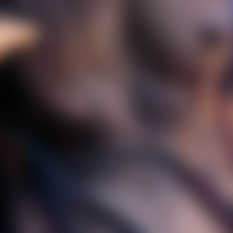 体に張り付く薄くて濡れた布