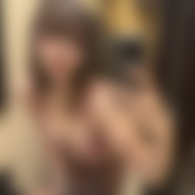 【ファン限定 エロインスタ風...?】
TikTokで着てた服、脱いでみたの続きです…💓

これ見られるのは応援し