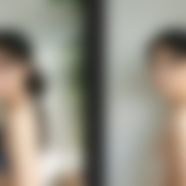 着衣と脱衣を並べた画像です。画像№603