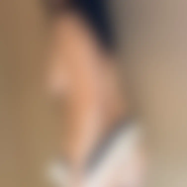 おしりが引っかかって片手じゃ脱げない🙅