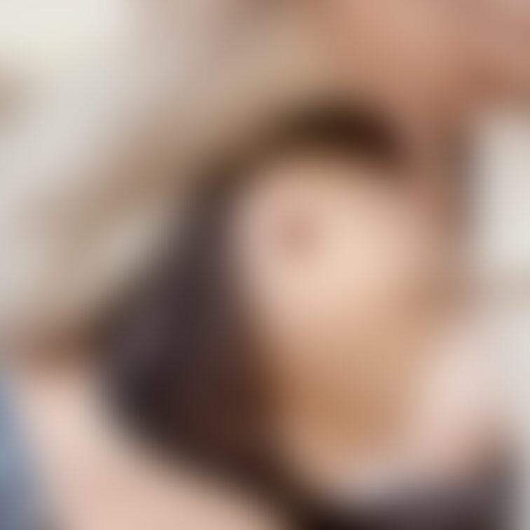😋Smileぷらん😋

ブラから出しちゃった🤭💞
あめおっぱいはちっちゃいから、こーやるとちょっとおっきく見えるの