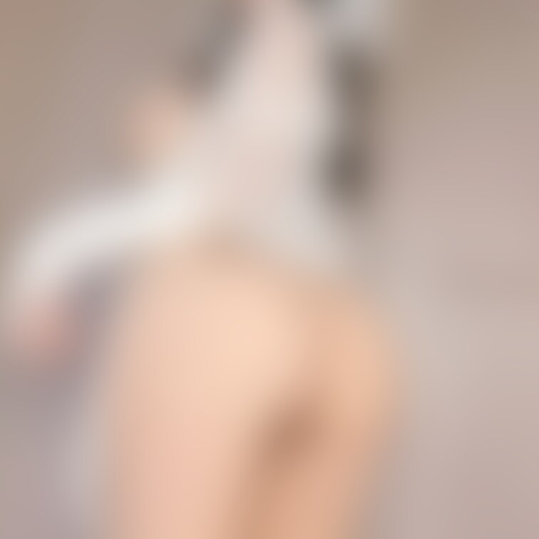 えろ可愛すぎるバニーちゃん衣装🤍

コルセットにおっぱいのっちゃってる♡....

どのお写真が好きですか？？