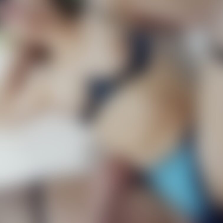 巨乳の人妻セリナとのハメ撮り。
大きなエロ乳を揺らしての騎乗位から正常位での生ハメ。
旦那を裏切っての生ハメだけでな