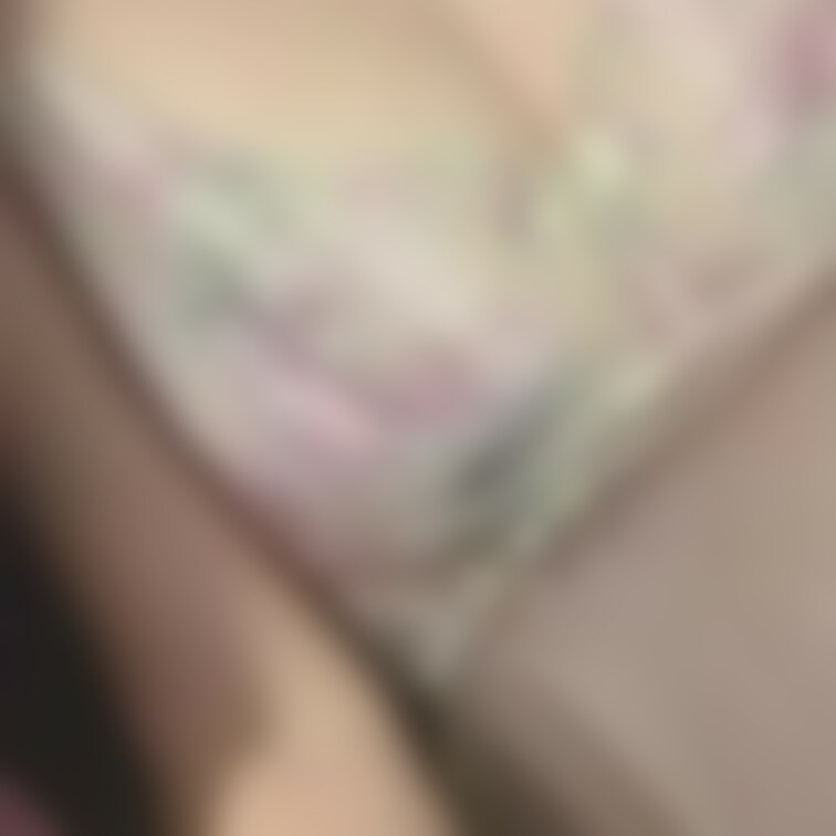 おっぱいもみもみ
初めての動画なので下手っぴです💦