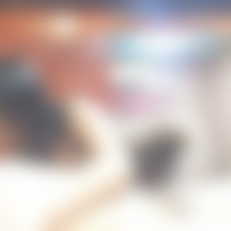悪友と妻がホテルで密会していた時の様子をご覧下さい。