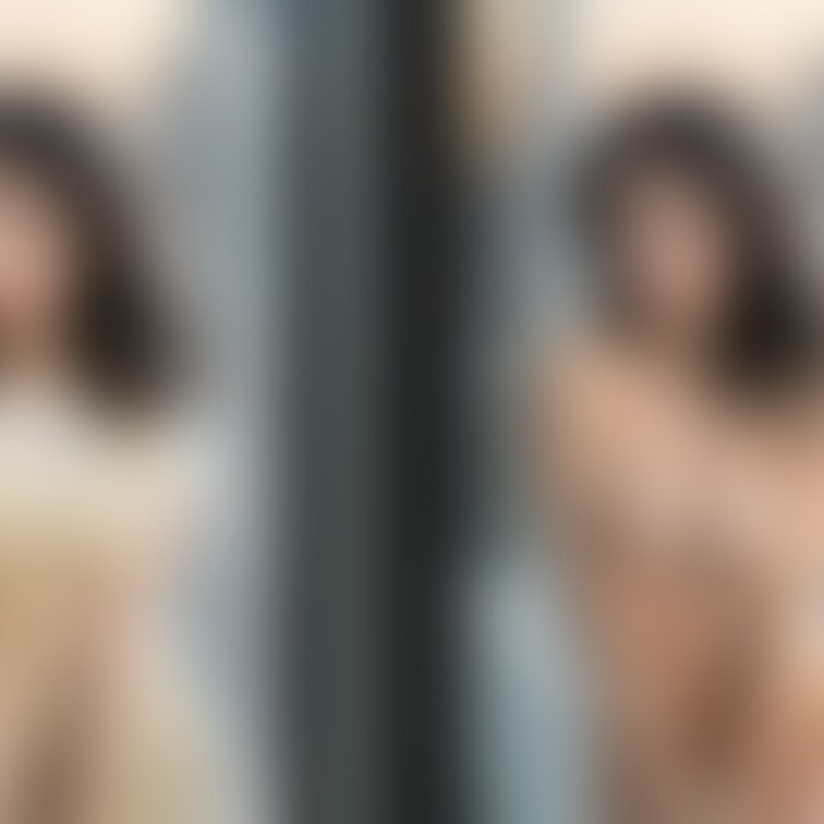 着衣と脱衣を並べた画像です。画像№424