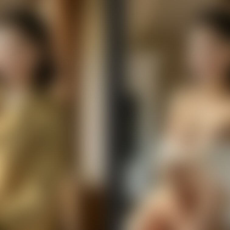 画像№1228   着衣と脱衣を並べた画像です    ※有料プラン用